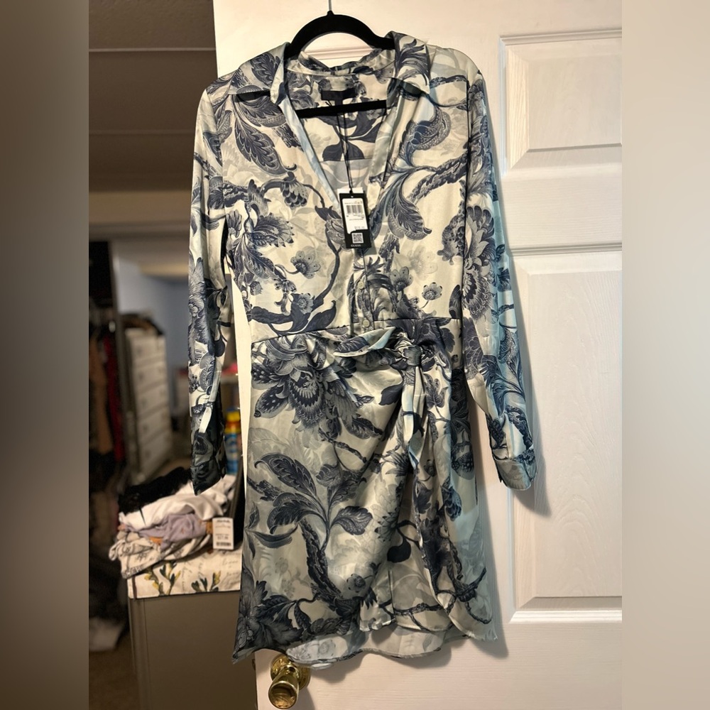 NWT GUESS Blue floral wrap around dress